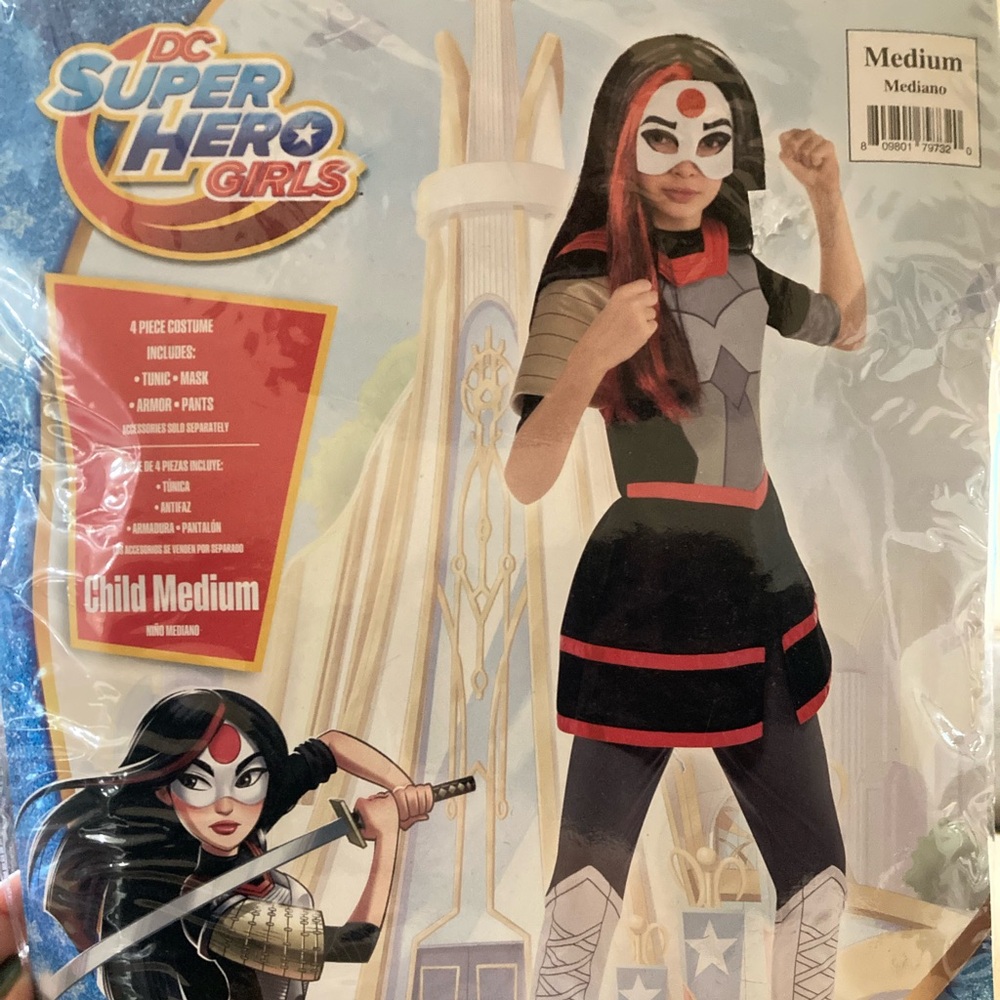 Katana DC Superhero Girls 
4-Piece Child Medium Costume Set